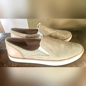UGG Women's Size 8.5 Slip On Adley Perforated Leather Gold Stardust Sneaker